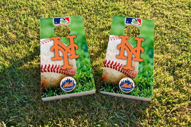 MLB (New York Mets) Themed Custom Cornhole Board Design