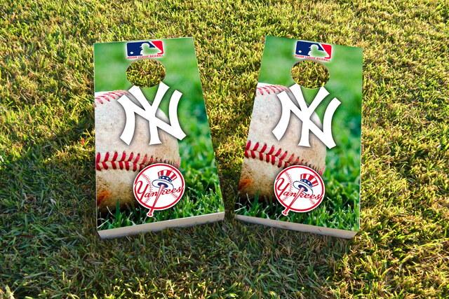 MLB (New York Yankees) Themed Custom Cornhole Board Design